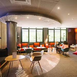 ibis-avignon-centre-gare.fr-provencehotel.com/