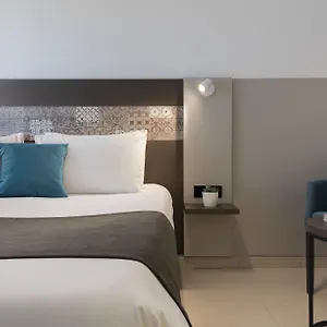 κάντε κράτηση εδώ