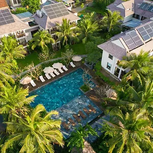 **** Resort Eco & Vietname