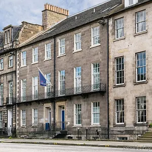 Travelodge Queen Street Edinburg