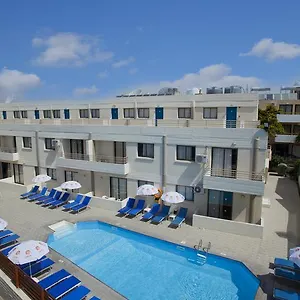 κάντε κράτηση εδώ