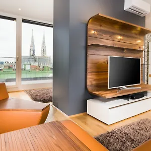 Votivpark Serviced Apartman